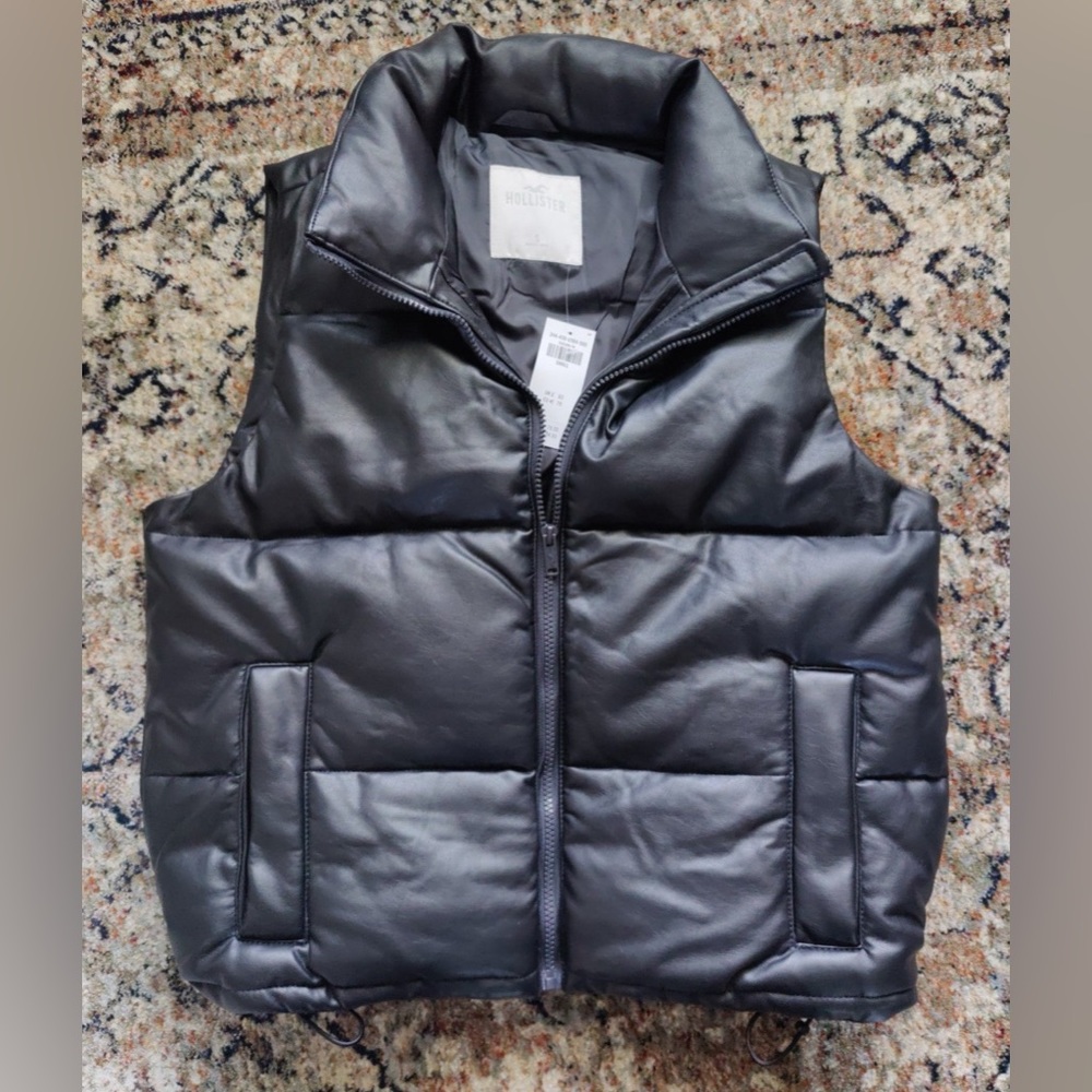 Hollister Ultimate Vegan Leather Puffer Vest